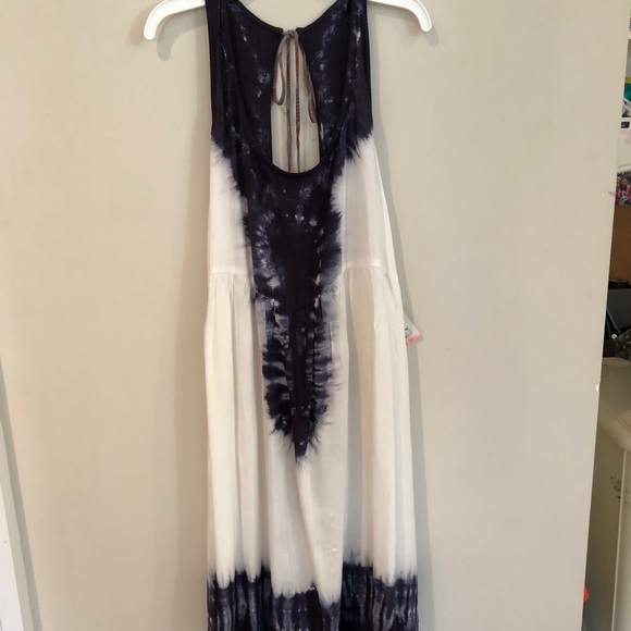 Roxy Dresses & Skirts - Dip Dye Sundress Roxy Dresses & Skirts - Dip Dye Sundress